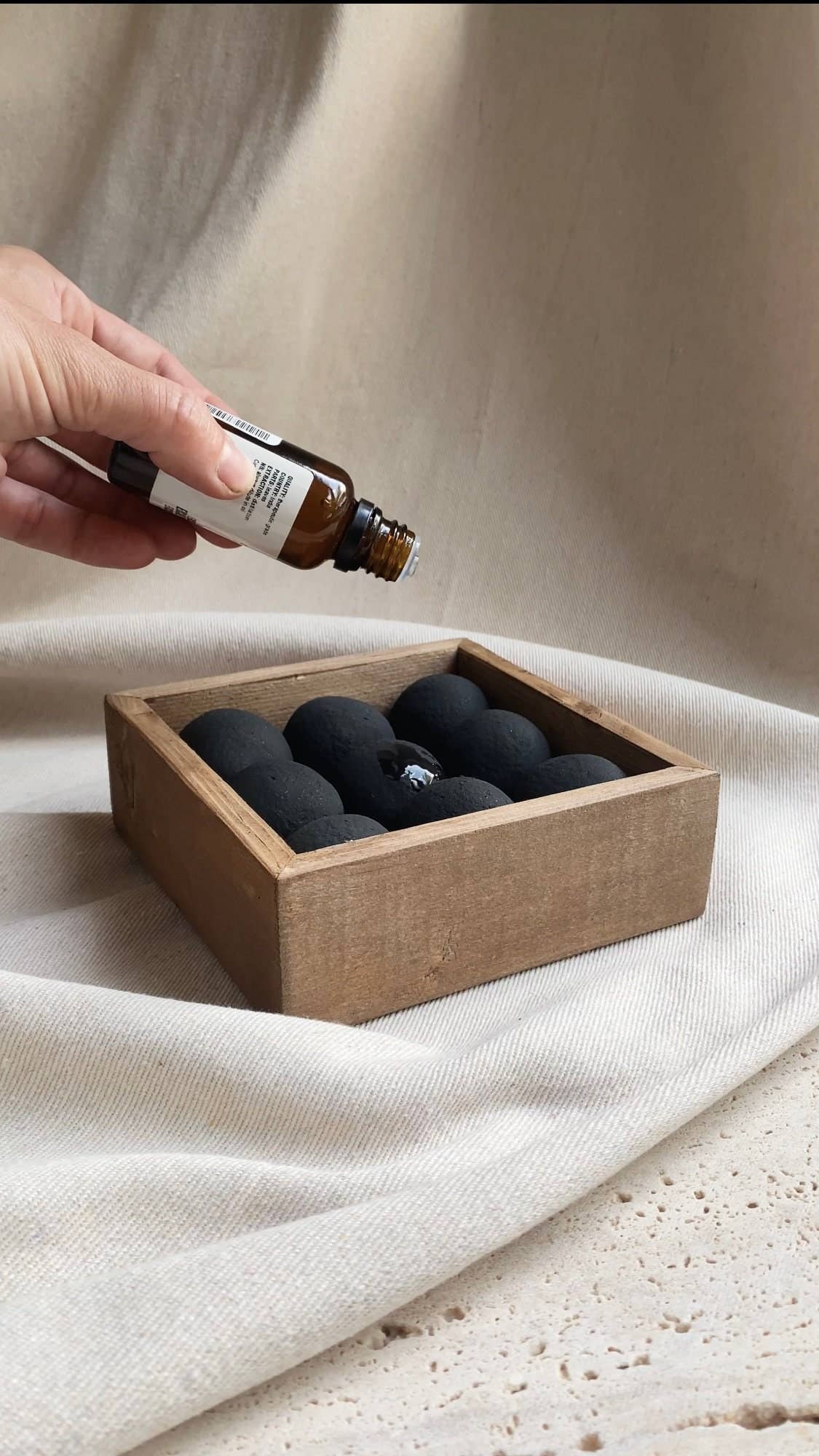ARÖMA - concrete essential oil diffuser