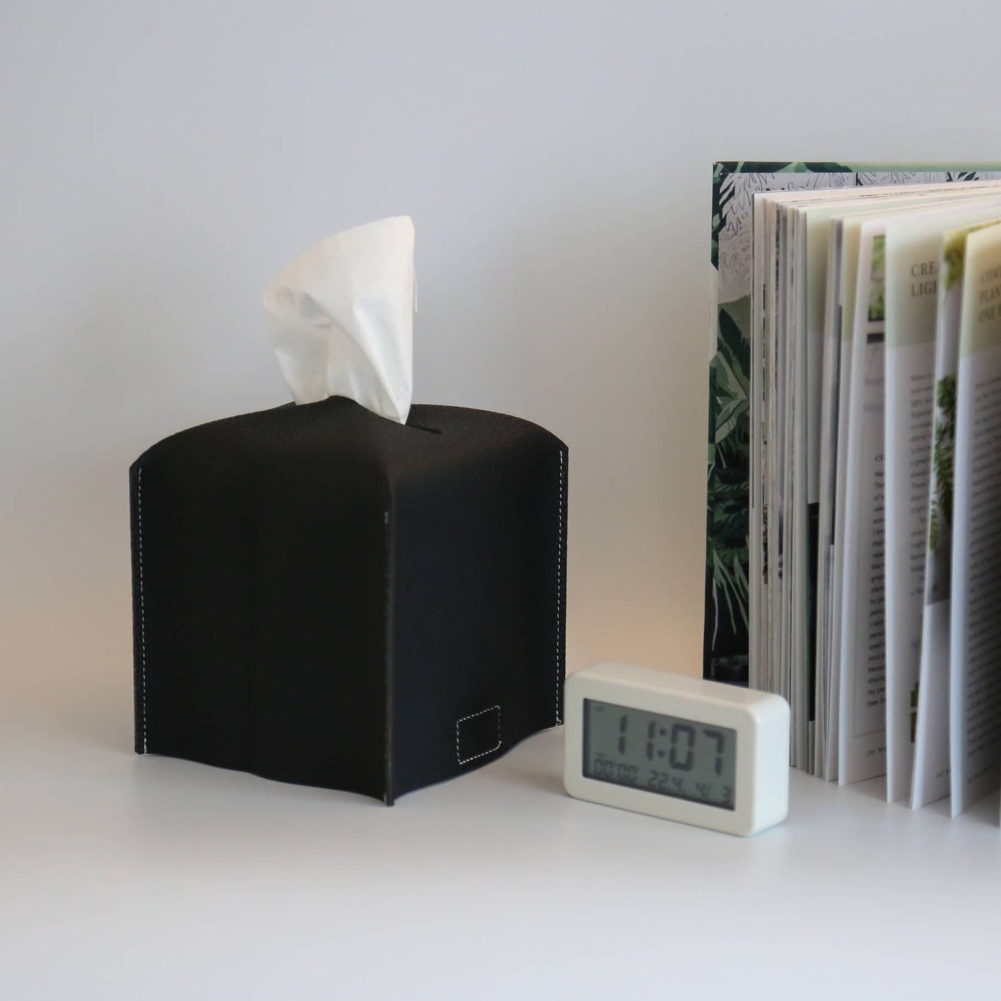 Vegan Leather Tissue Box Cover - Square: White