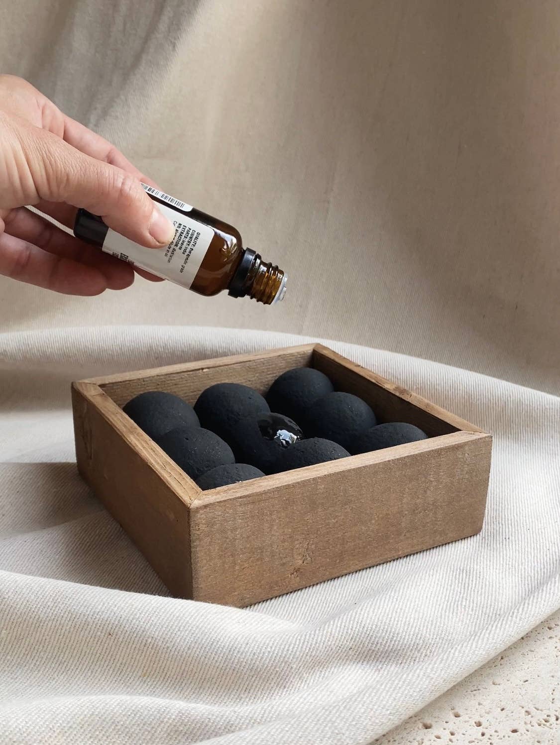 ARÖMA - concrete essential oil diffuser